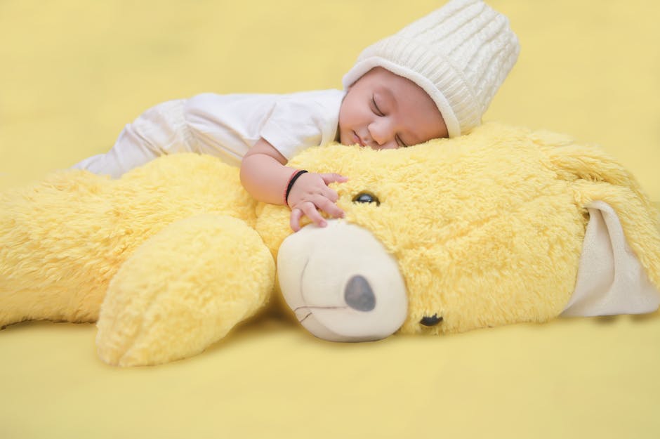  Neugeborenes richtig schlafen legen