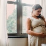 Warum Babys auf den Bauch zu legen ist wichtig für Entwicklung